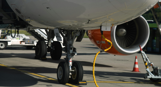 Plane refuelling (2).png